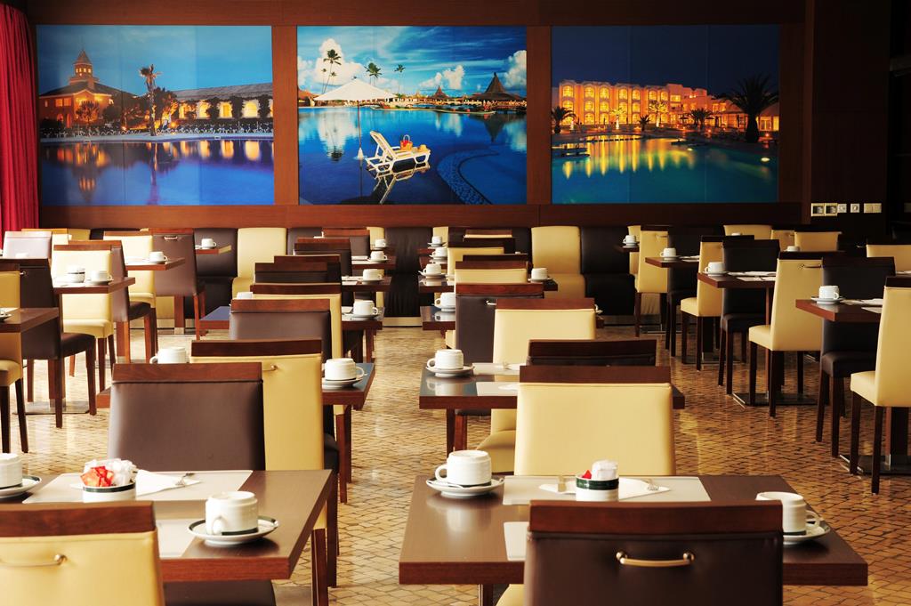 6D673D83ED3995220758F6064A7C837A