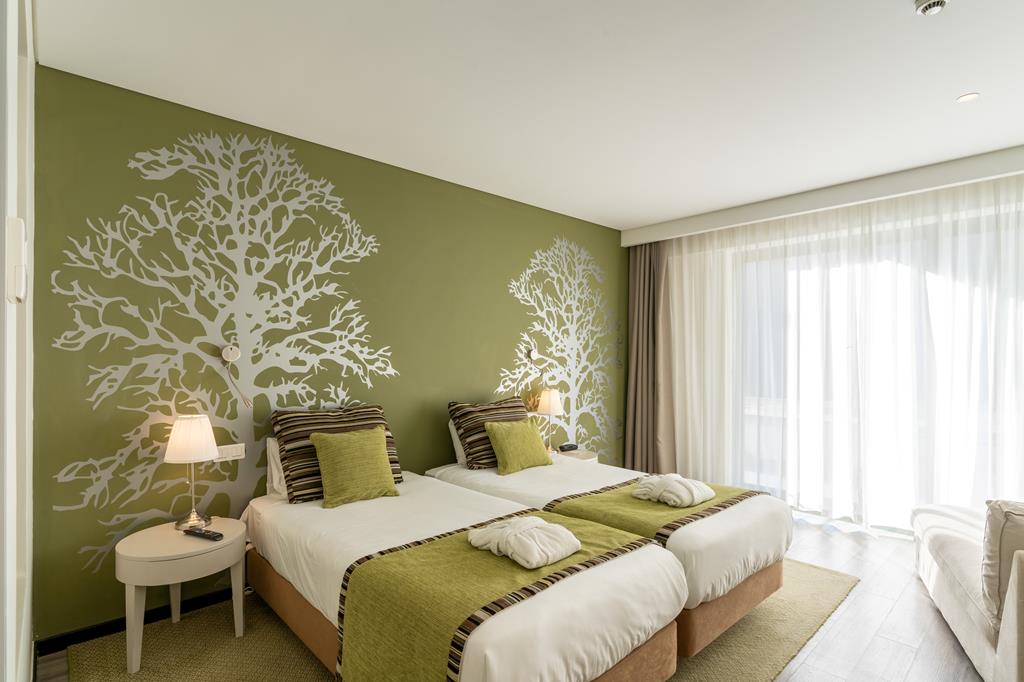 B29056E69FF659DEBEA028694503156E